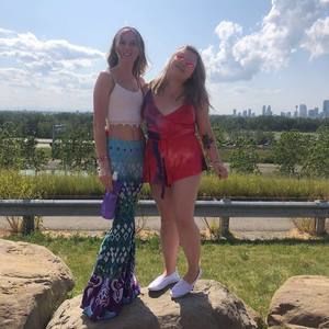 Meet your Posher, Elena